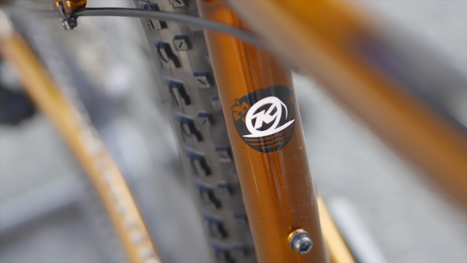 ※在庫あり※　KONA「コナ」 / UNIT X　Gloss Metallic Gold / MDサイズ　完成車の画像
