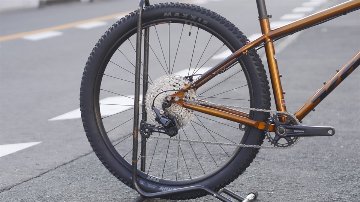 ※在庫あり※　KONA「コナ」 / UNIT X　Gloss Metallic Gold / MDサイズ　完成車の画像