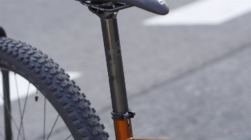 ※在庫あり※　KONA「コナ」 / UNIT X　Gloss Metallic Gold / MDサイズ　完成車の画像