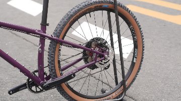 オリジナル完成車 / SURLY / KARATE MONKEY / Organic Eggplant / SMサイズの画像