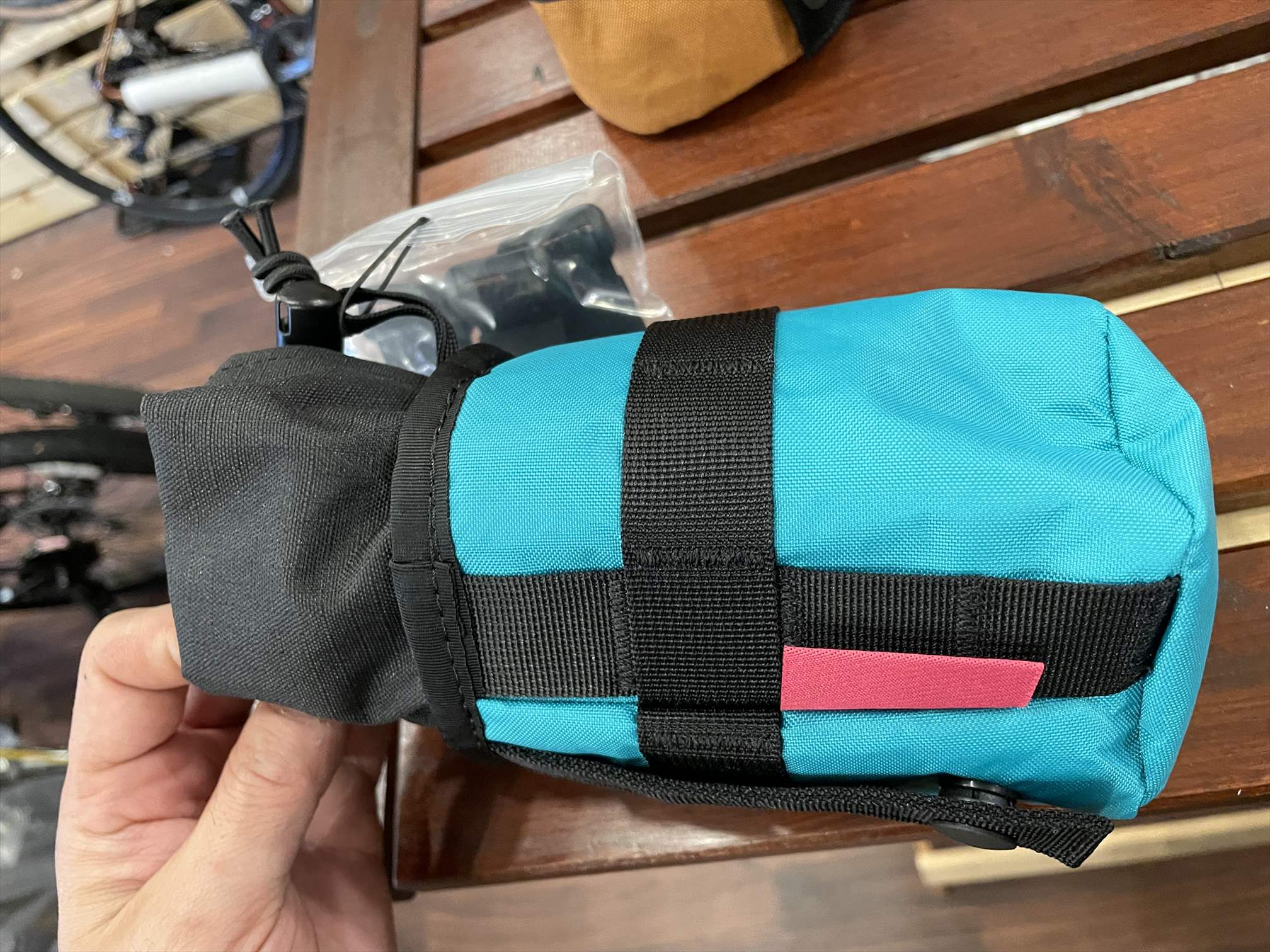 Swift Industries スウィフトインダストリーズ side kick pouch