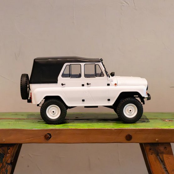 WPL JAPAN / C94 RTR（UAZ-469）/　ホワイトの画像