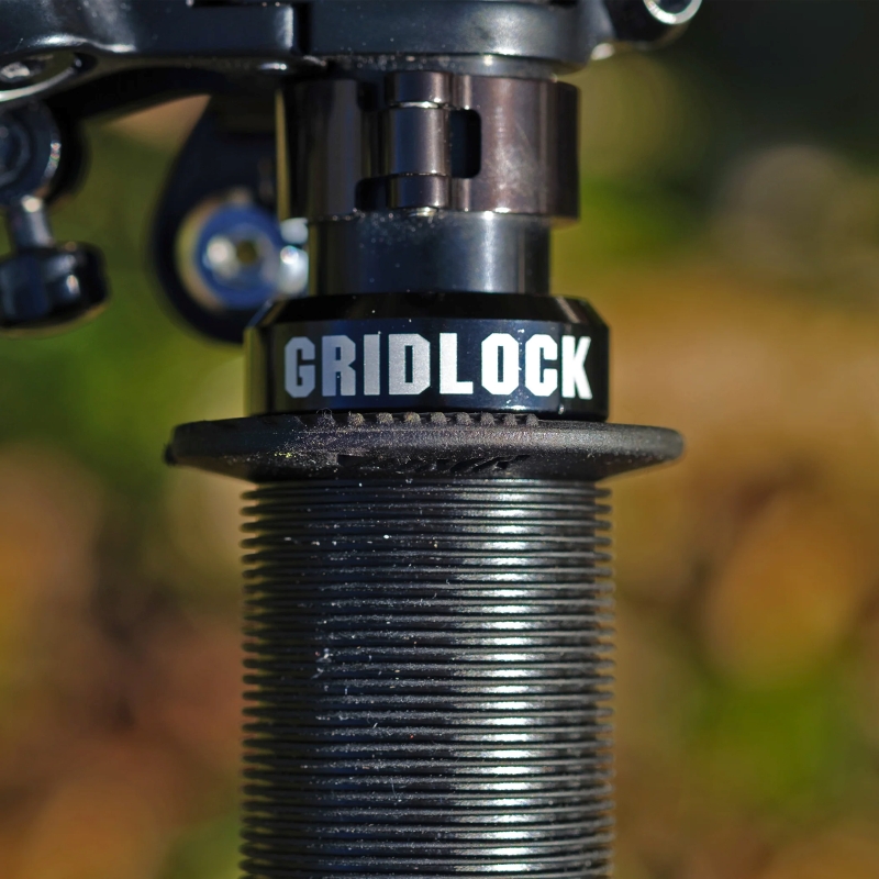 DMR / GRIDLOCK GRIP / 太目  / BLUE / デスグリップの画像