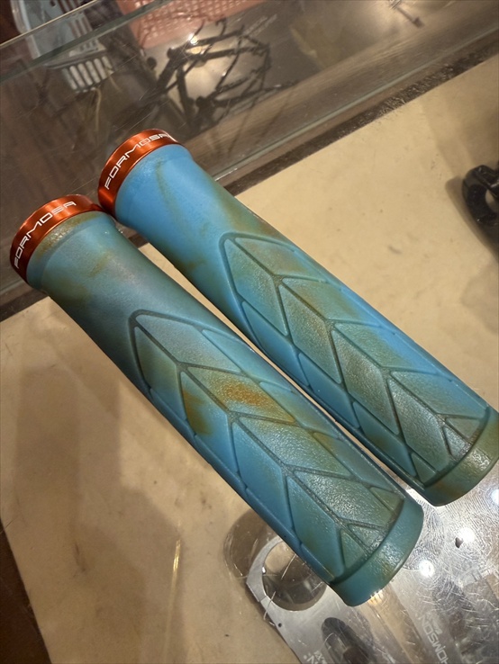FORMOSA Grip / SuperSport  / ユノディエール（水色とオレンジ）の画像