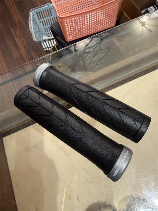 FORMOSA Grip / SuperSport  / BK - シルバーの画像
