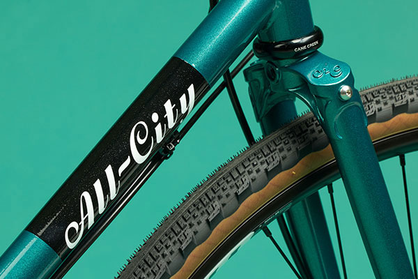 ALL CITY / Super Professional Apex 1 / 52 / Night Jade / 完成車の画像