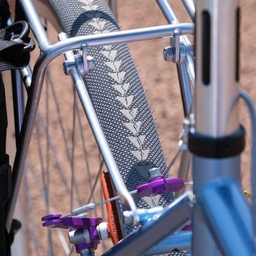 NITTO / Straight Struts / シルバー / ラック用 ステー 300mm / 400mm の画像