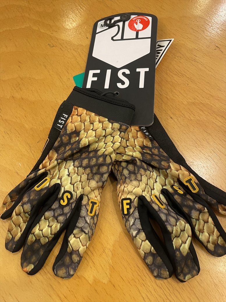 FIST Handwear / Tiger Snake / Gloves　グローブ画像