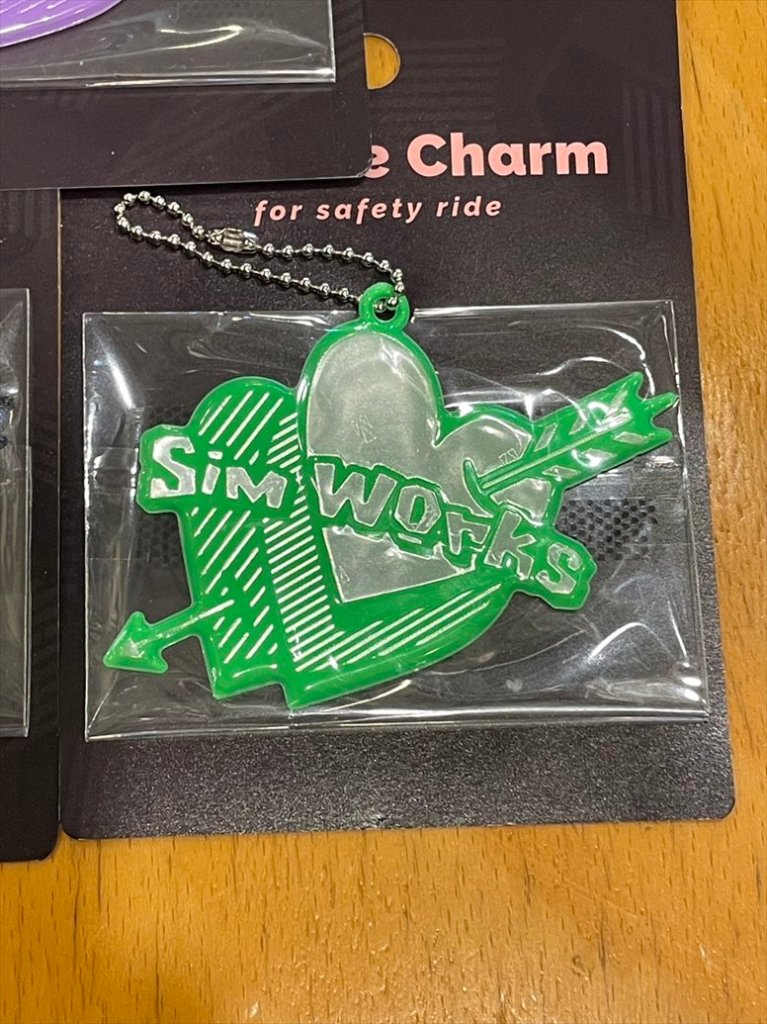 SIMWORKS Nekome Charms /Green　リフレクターの画像
