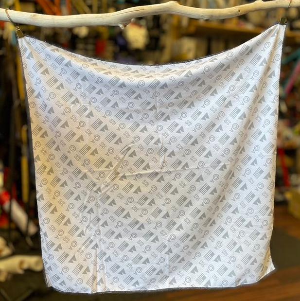 CADENCE　[ケイデンス] バンダナ / get lost bandana /ホワイトの画像