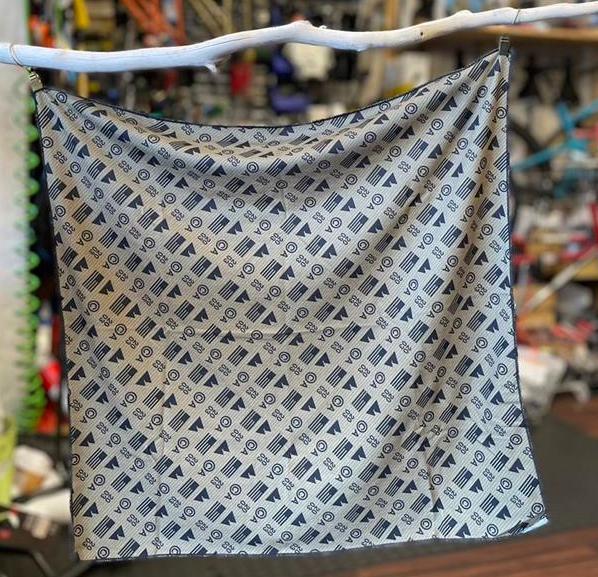 CADENCE　[ケイデンス] バンダナ/　get lost bandana /カーキの画像