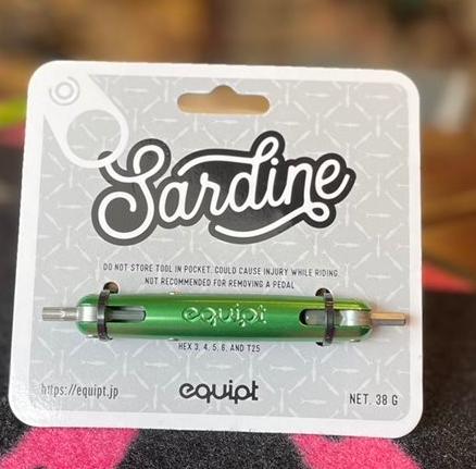 激安出品‼️話題工具equipt「サーディン」シルバー専用ホルダーセット新品 楽天市場】equipt イクウィプト Sardine サーディン ホルダー