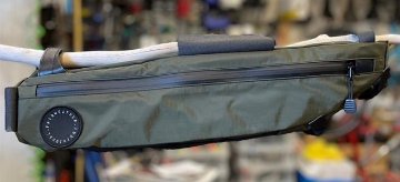 FAIRWEATHER / フェアウェザー / frame bag  / ripstop/olive　バッグの画像