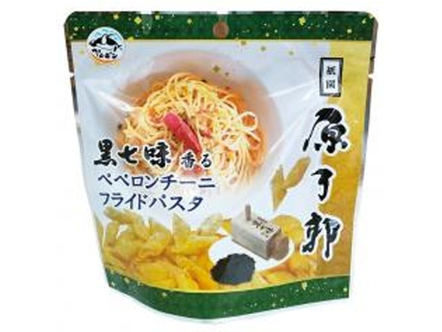 ペンギン 黒七味ペペロンチーニパスタスナック３５ｇ×72入り 【全国送料無料】(一部地域別途)の画像