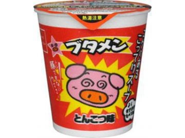おやつカンパニー ブタメンとんこつ味 ３５ｇ  ×15入り 【全国送料無料】(一部地域別途)の画像