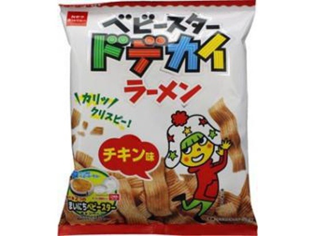 おやつカンパニー ドデカイラーメンチキン味 ６８ｇ×12入り 【全国送料無料】(一部地域別途)の画像