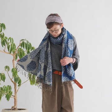 再販＊羽織るだけでお洒落度ＵＰ＊3Way＊リバーシブル＊起毛ダリア柄大判ストール＊の画像