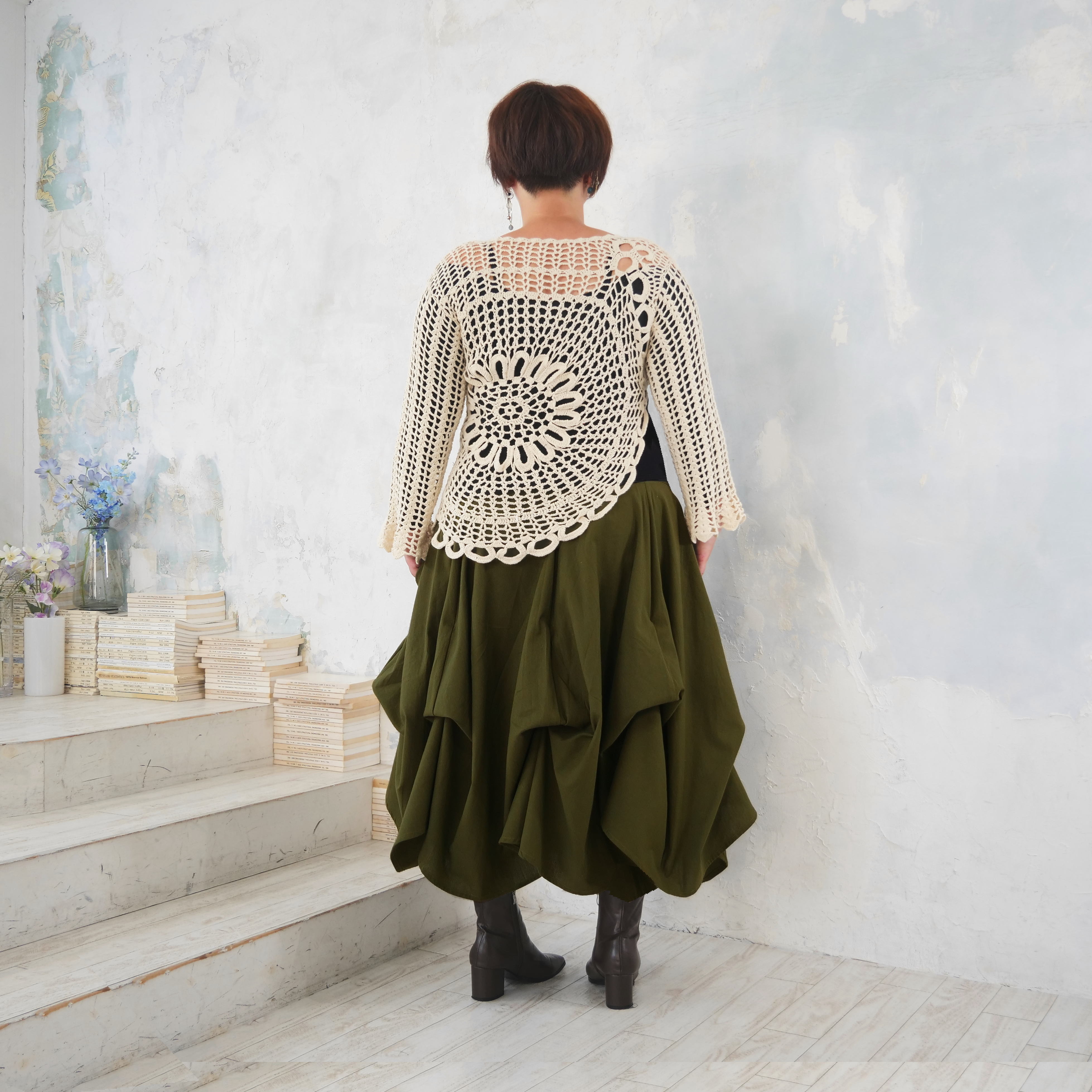 サイズ４展開＊ざっくりとした編み感＊かぎ針＊花模様編み＊フレア袖＊コットン素材＊トップス＊手編み＊dandelion＊ネパール＊d-tp505Rの画像