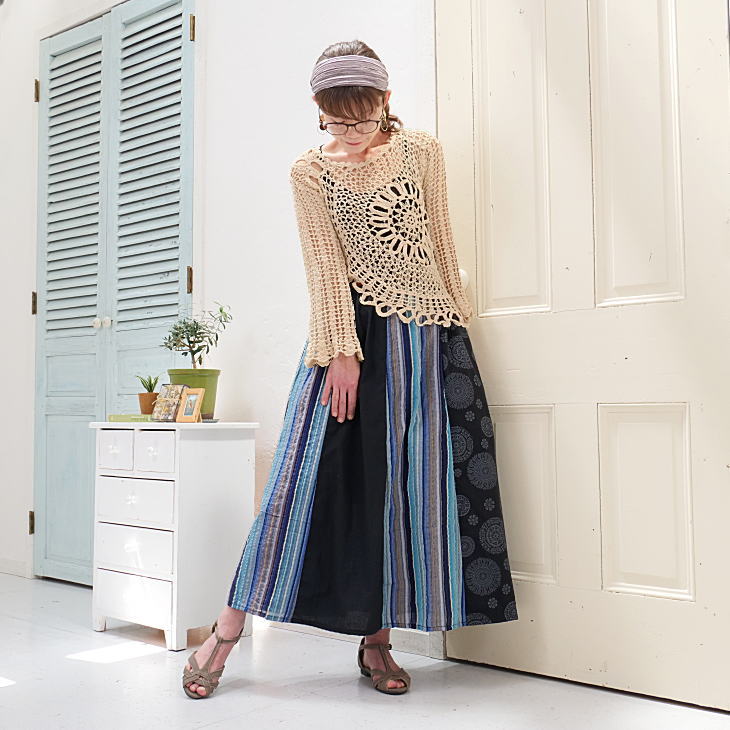 サイズ４展開＊ざっくりとした編み感＊かぎ針＊花模様編み＊フレア袖＊コットン素材＊トップス＊手編み＊dandelion＊ネパール＊d-tp505Rの画像