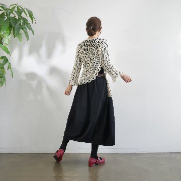 サイズ４展開＊ざっくりとした編み感＊かぎ針＊花模様編み＊フレア袖＊コットン素材＊トップス＊手編み＊dandelion＊ネパール＊d-tp505Rの画像