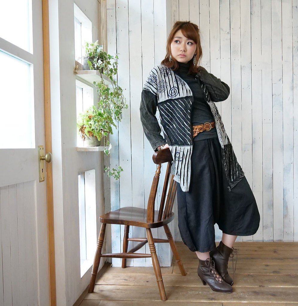 シンボルマーク×ダメージ加工＊ドロップショルダー＊ZIPフードパーカージャケット＊エスニック＊ユニセックス＊の画像