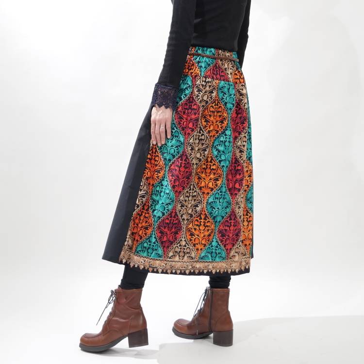 最大半額新品未使用 個性的 切り替え 刺繍デザイン ロングスカート 日本製 スカート