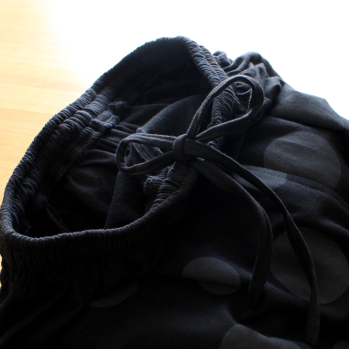 丸っこいシルエット＊大人のためのナチュラルなドット柄＊バルーンワイドパンツ＊d-pn506の画像