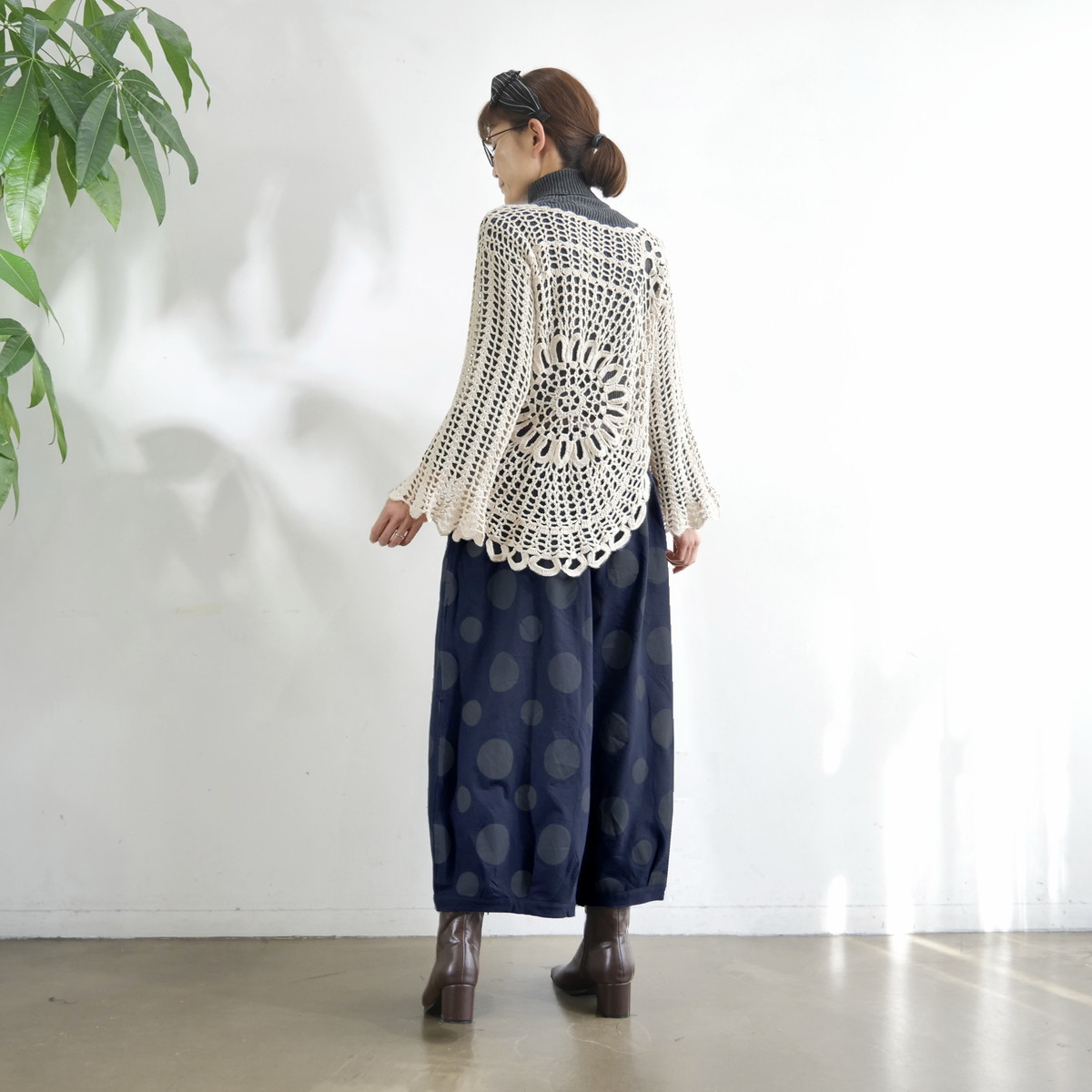 丸っこいシルエット＊大人のためのナチュラルなドット柄＊バルーンワイドパンツ＊d-pn506の画像