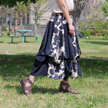  【自由にアレンジスカート】フラワー～flower～どんなコーデも自由自在にデザインができる＊変形＊バルーン＊立体ロングスカート＊d-sk2001の画像