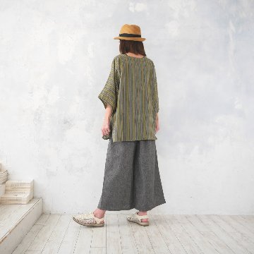 ストライプ＊Vカットネックライン＊ゆったりとしたリラックス感あるシルエット＊七分袖＊ブラウス＊シャツ＊トップス＊d-tp531の画像