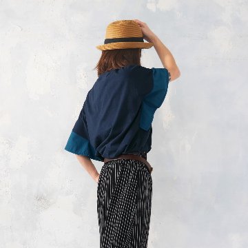 季節の変わり目にも◎動くたびに揺れる軽やかフレアスリーブ＊配色切り替え＊チュニック＊トップス＊カットソー＊d-tp015の画像