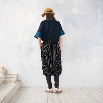 季節の変わり目にも◎動くたびに揺れる軽やかフレアスリーブ＊配色切り替え＊チュニック＊トップス＊カットソー＊d-tp015の画像
