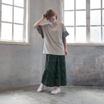 季節の変わり目にも◎動くたびに揺れる軽やかフレアスリーブ＊配色切り替え＊チュニック＊トップス＊カットソー＊d-tp015の画像