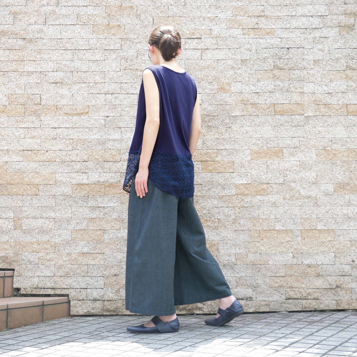 ナチュラルな佇まい＊風合いと軽やかさを楽しむ1本＊綿素材のストレートワイドパンツ＊d-pn6-2019の画像