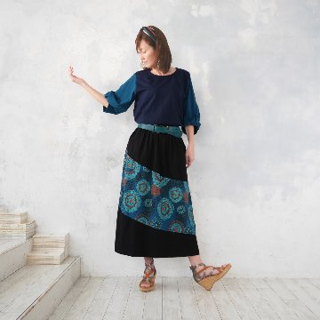 ふわりとひろがる袖の立体感を遊ぶ「ひねり袖 」＊ツートーンカラー＊大人カジュアルトップス＊カットソー＊d-tp017の画像