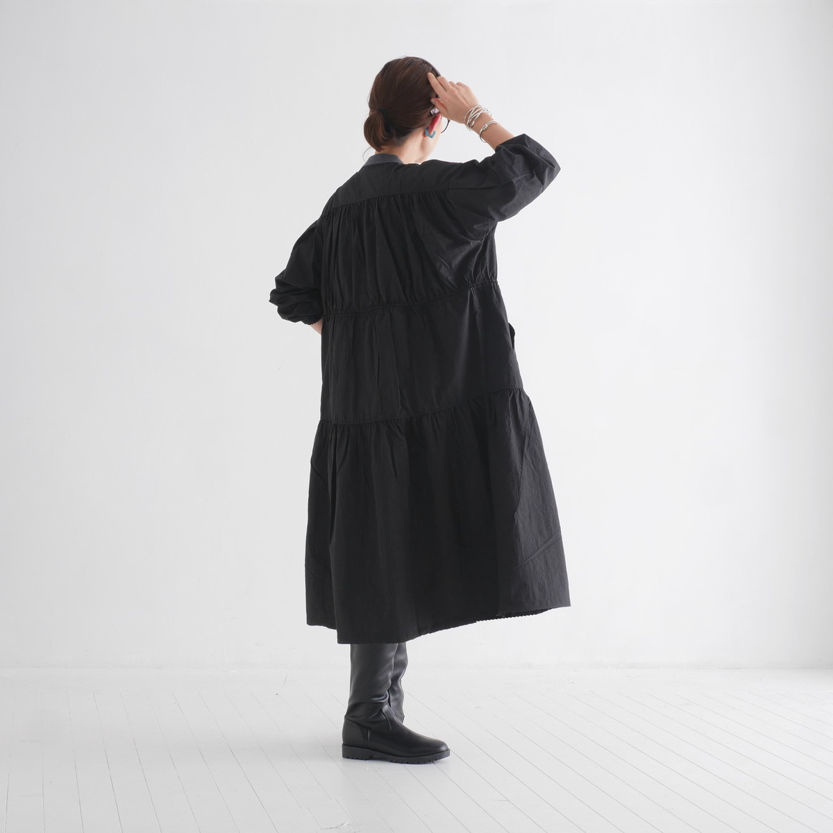 季節の変わり目にぴったり＊大人カジュアルに映える＊シルエットを調整できるドローコード＊ティアードジャケット＊d-jk3001の画像