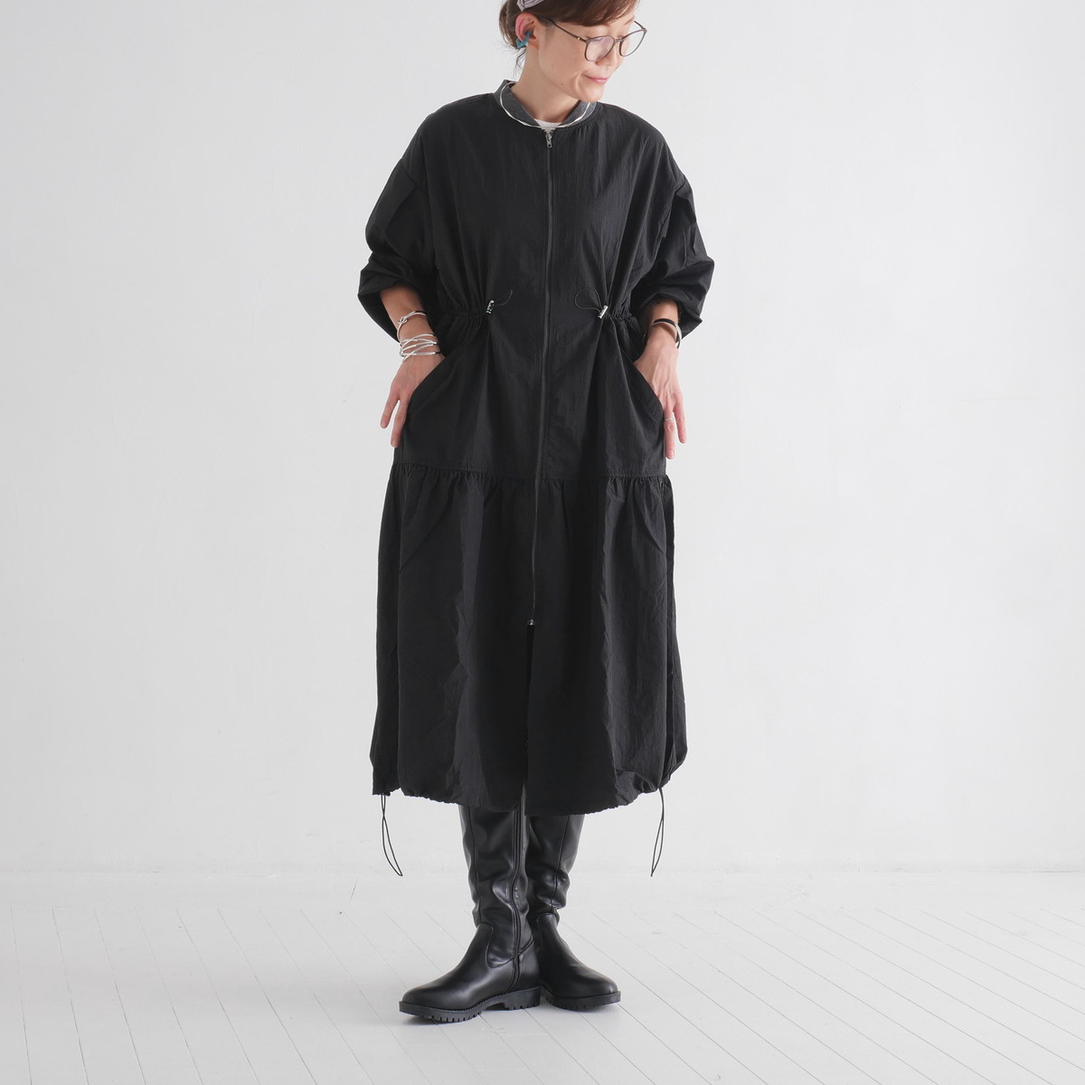 季節の変わり目にぴったり＊大人カジュアルに映える＊シルエットを調整できるドローコード＊ティアードジャケット＊d-jk3001の画像