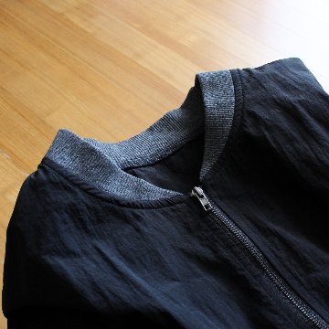 季節の変わり目にぴったり＊大人カジュアルに映える＊シルエットを調整できるドローコード＊ティアードジャケット＊d-jk3001の画像