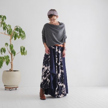 軽く暖かい天然素材＊カシミヤ＊やわらかアシンメトリートップス＊上品シルエットの大人カジュアル＊d-tp528の画像