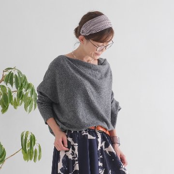 軽く暖かい天然素材＊カシミヤ＊やわらかアシンメトリートップス＊上品シルエットの大人カジュアル＊d-tp528の画像