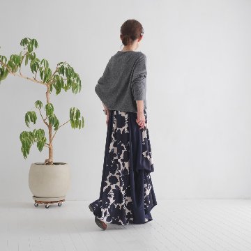 軽く暖かい天然素材＊カシミヤ＊やわらかアシンメトリートップス＊上品シルエットの大人カジュアル＊d-tp528の画像