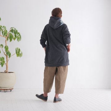 やさしく包む履き心地＊あったかコーデュロイ＊ゆったりシルエット＊ワイドテーパードパンツ＊d-pn008の画像