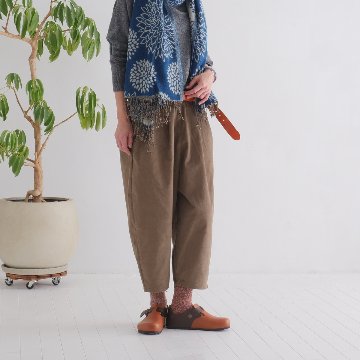 やさしく包む履き心地＊あったかコーデュロイ＊ゆったりシルエット＊ワイドテーパードパンツ＊d-pn008の画像