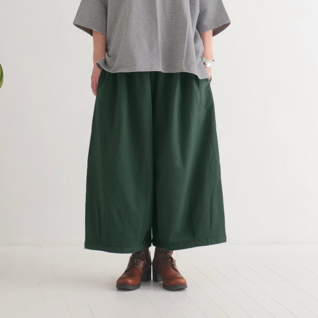 丸っこいシルエット＊どんなコーデにも相性抜群＊大人ナチュラルな無地＊バルーンワイドパンツ＊d-pn506Aの画像