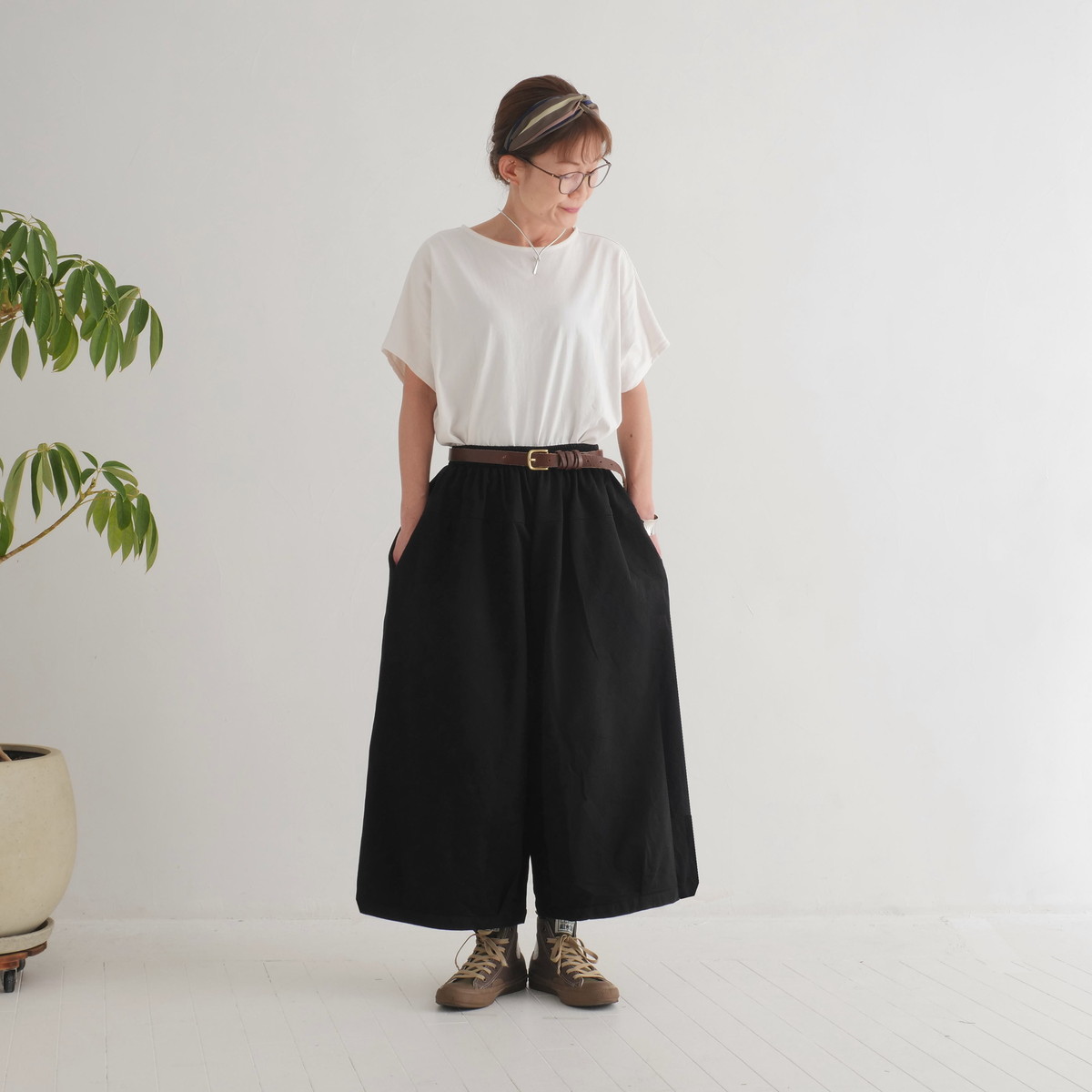 丸っこいシルエット＊どんなコーデにも相性抜群＊大人ナチュラルな無地＊バルーンワイドパンツ＊d-pn506Aの画像
