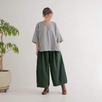 丸っこいシルエット＊どんなコーデにも相性抜群＊大人ナチュラルな無地＊バルーンワイドパンツ＊d-pn506Aの画像
