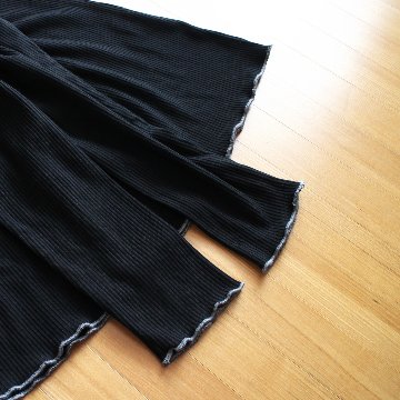 ロングシーズン活躍＊メロウ仕上げがアクセント＊リブ素材＊タートルネックトップス＊d-tp3001の画像