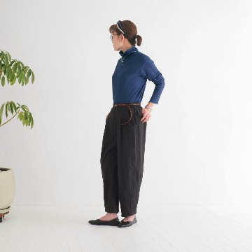 ロングシーズン活躍＊メロウ仕上げがアクセント＊リブ素材＊タートルネックトップス＊d-tp3001の画像