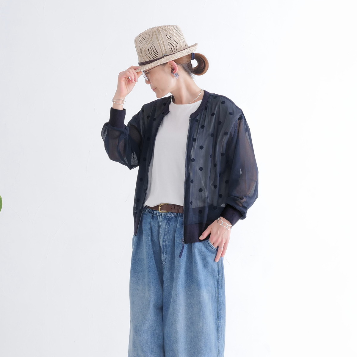 さらり軽やか＊大人のシアーブルゾン＊ドット柄＊シワになりにくい＊透け感＊ライトアウター＊ジップアップ＊d-jk3007の画像