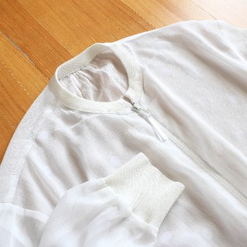 さらり軽やか＊大人のシアーブルゾン＊ドット柄＊シワになりにくい＊透け感＊ライトアウター＊ジップアップ＊d-jk3007の画像